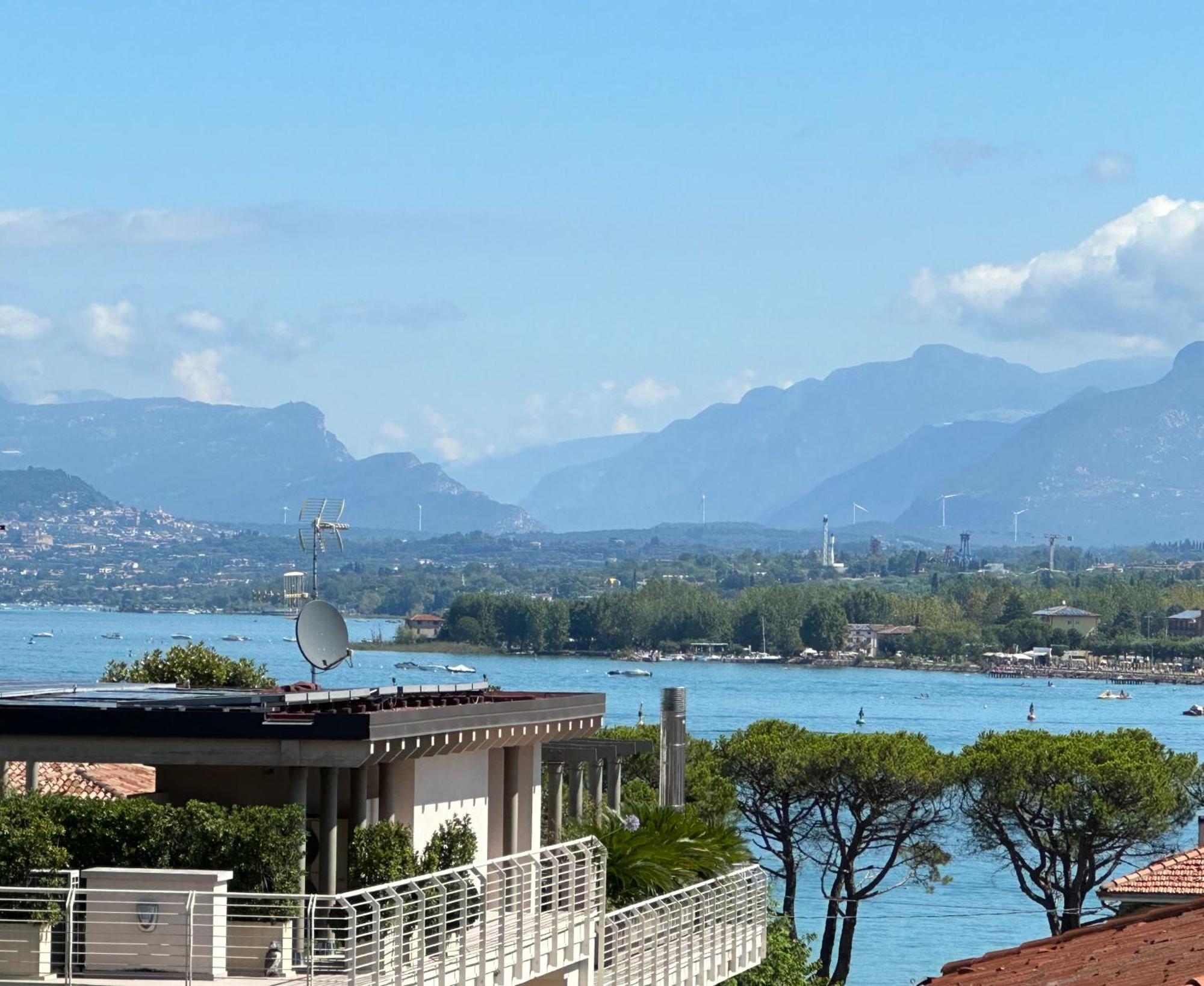 Villa 70 Peschiera del Garda Luaran gambar